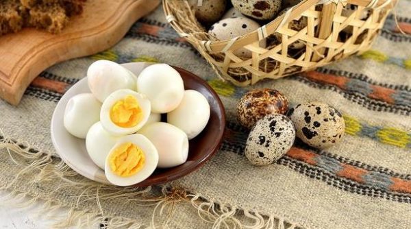 Скільки варити перепелині яйця круто після закипання