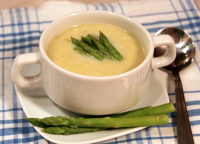 Дієтичний сирний суп з плавленим, твердим сиром: рецепти
