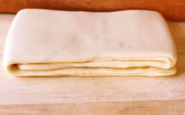 Пиріг з м'ясом з листкового тіста: домашні рецепти з фото