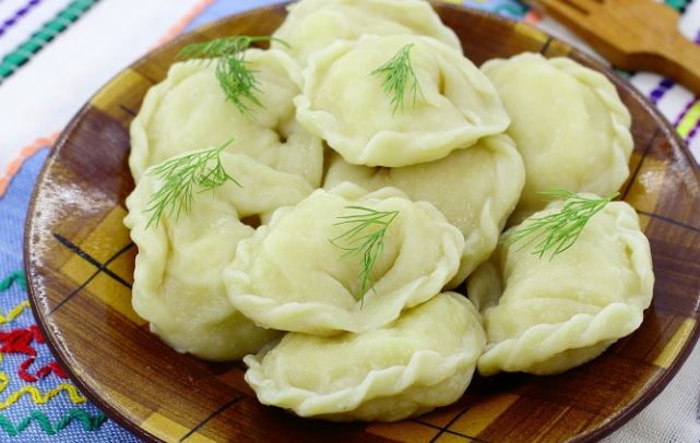 Пельмені з картоплею - простий рецепт, з салом, з м'ясом