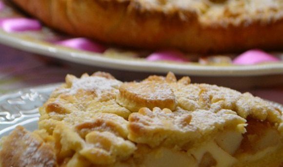 Пиріг зі сметанною заливкою (яблучний, чорничний): рецепти