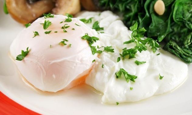 Що можна приготувати з яєць: покрокові рецепти страв з фото