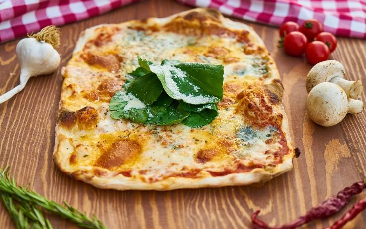 Тісто для італійської піци (класичне, тонке): рецепти
