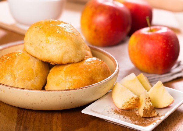 Пиріжки з яблуками: здобні, дріжджові, листкові, сирні