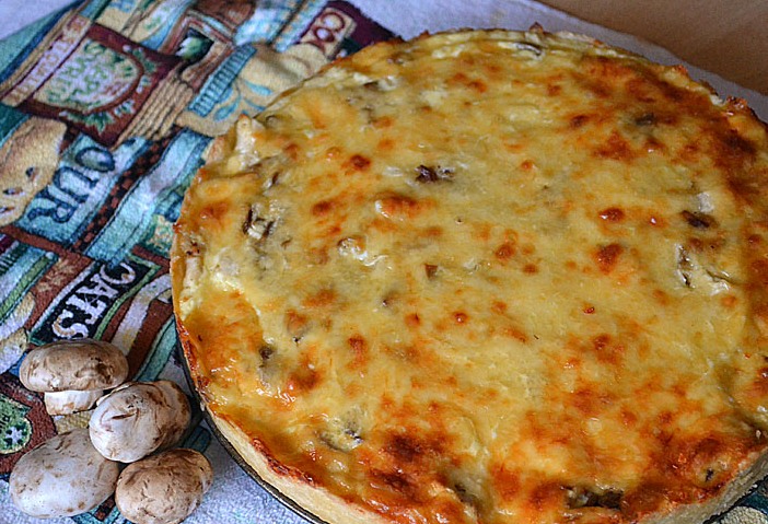 Лоранський пиріг з куркою і грибами: рецепти з фото покроково