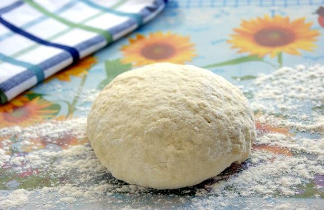 Сирне тісто для пирога: універсальний рецепт з фото