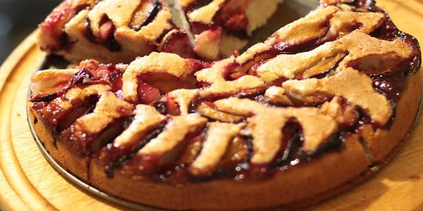 Сливовий пиріг від Юлії Висоцької: найкращі рецепти