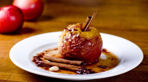 Рецепти приготування яблук з корицею на зиму